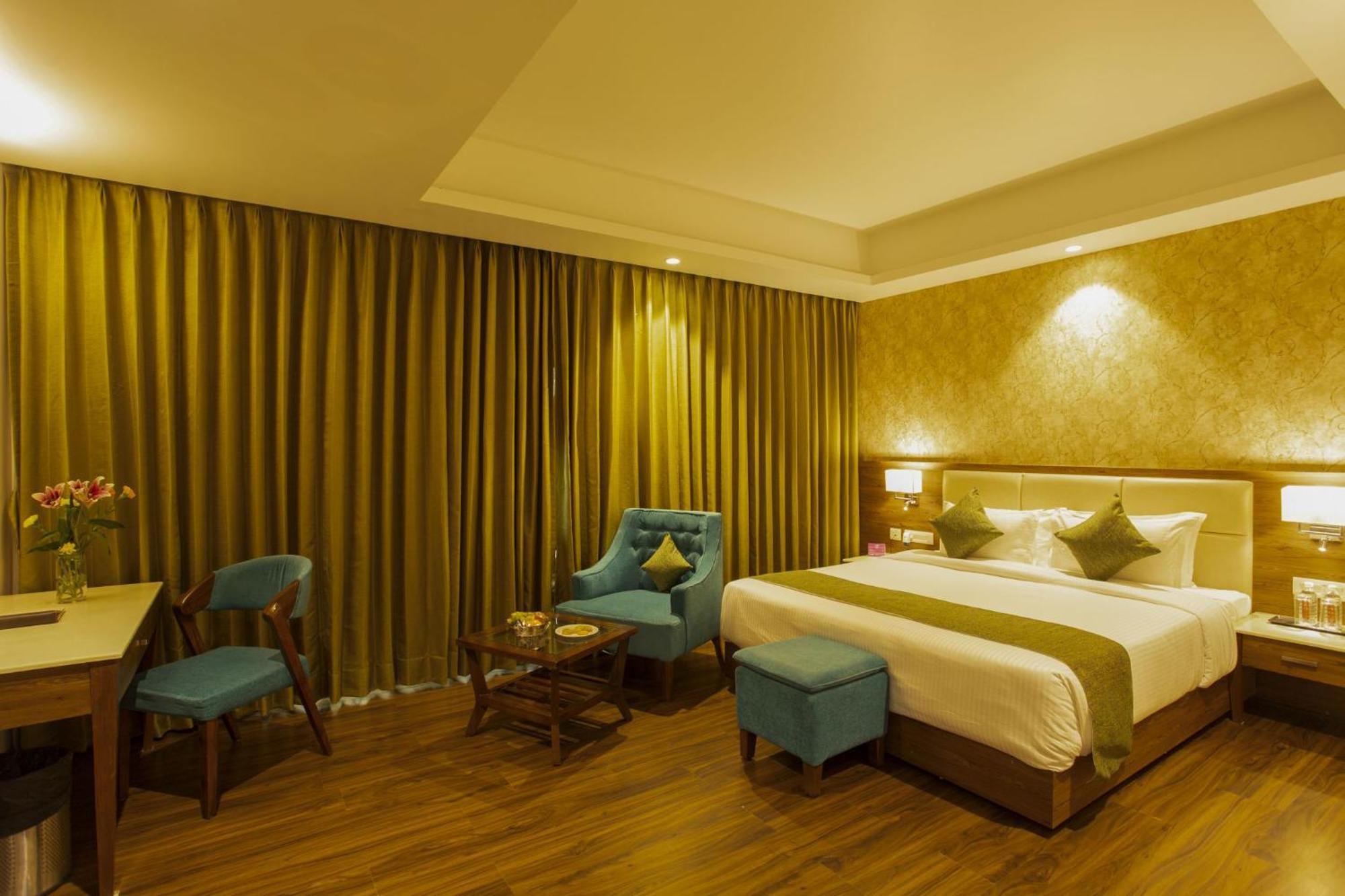 Sarovar Portico, Somnāth Екстериор снимка