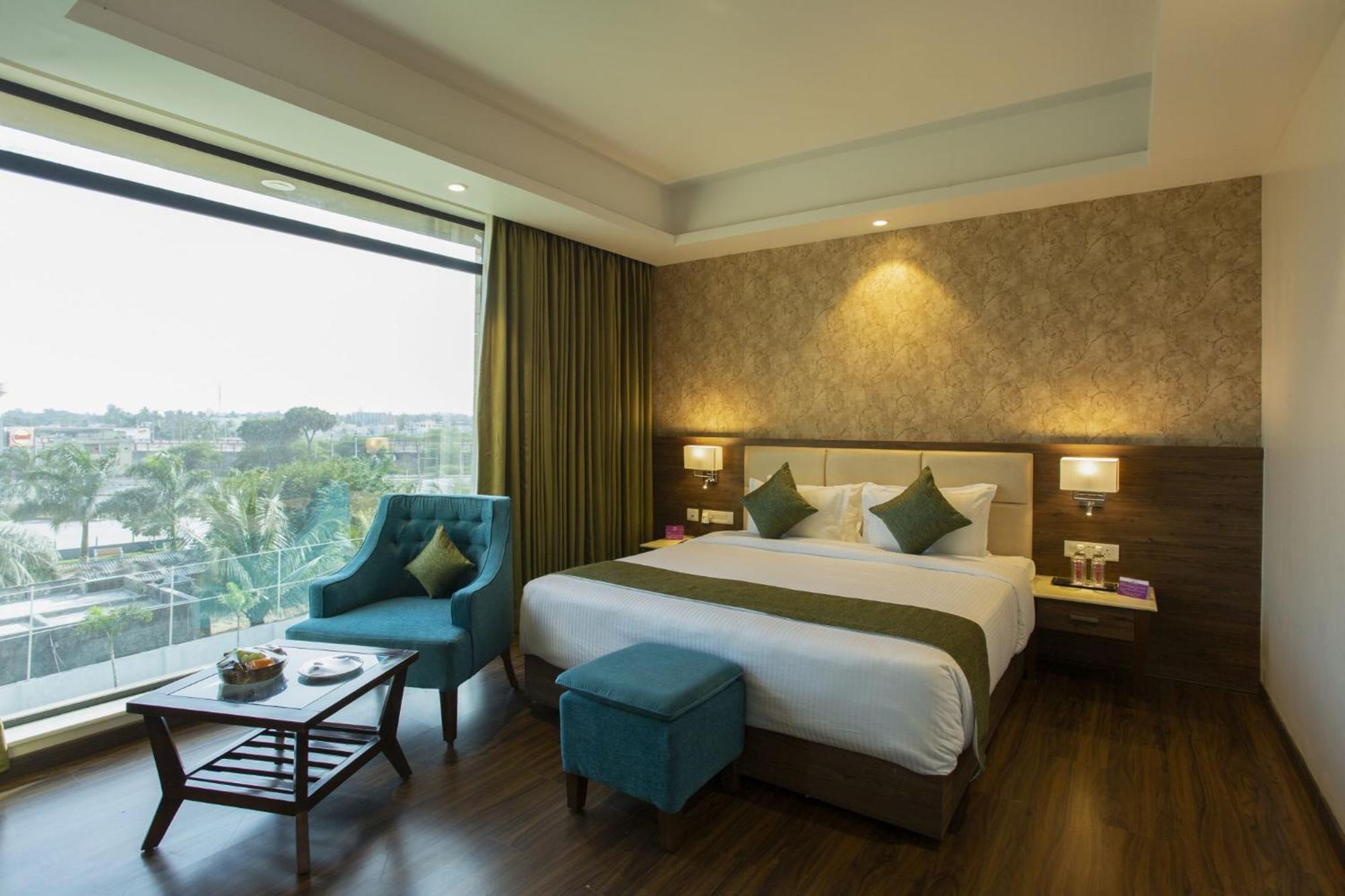 Sarovar Portico, Somnāth Екстериор снимка