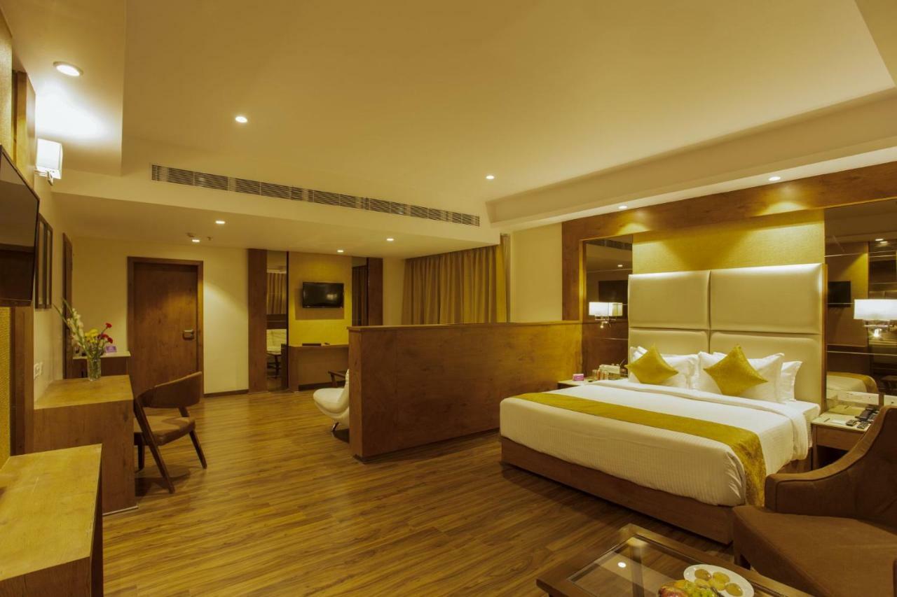 Sarovar Portico, Somnāth Екстериор снимка