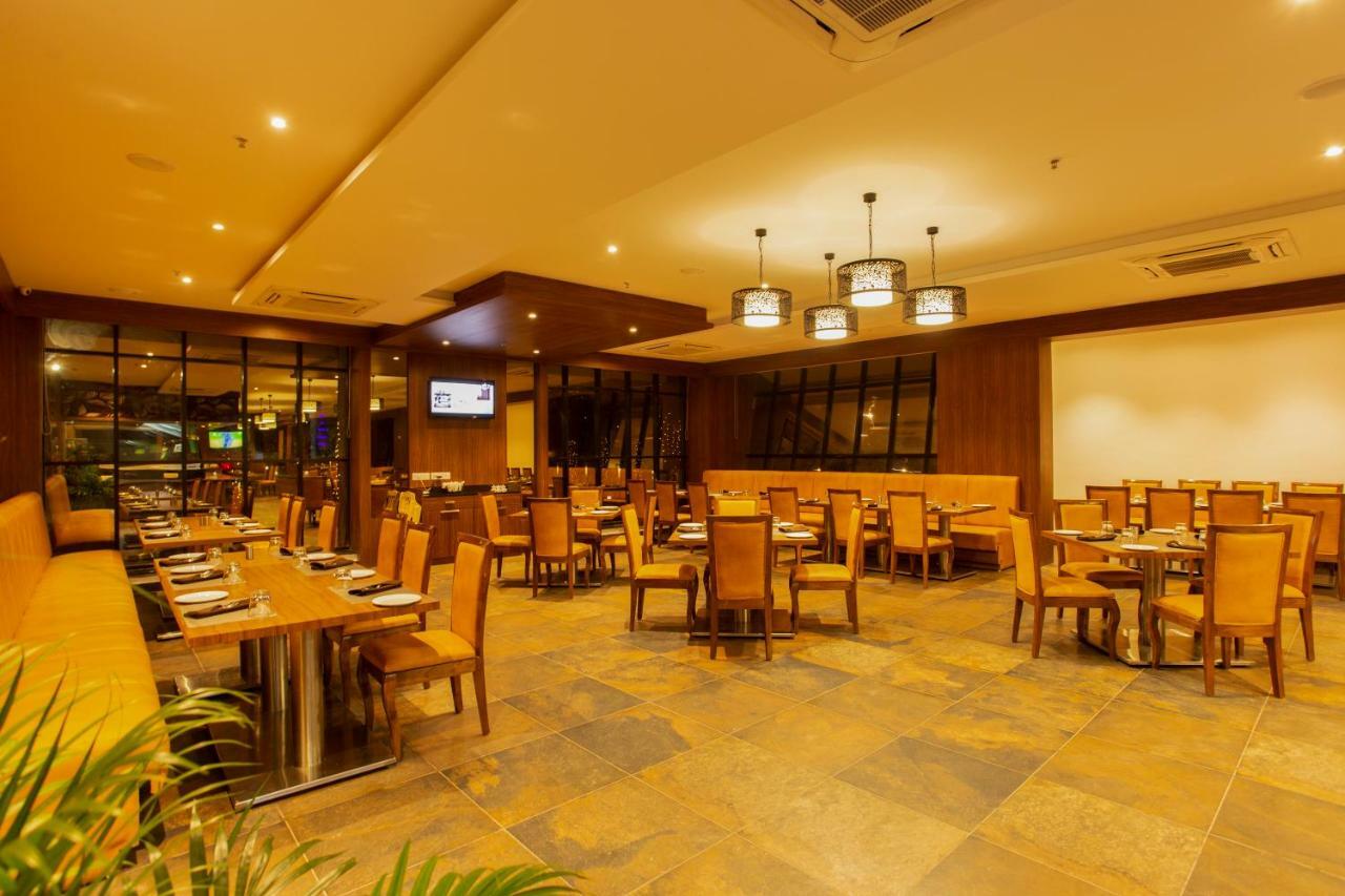 Sarovar Portico, Somnāth Екстериор снимка
