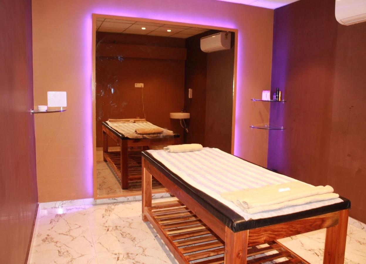 Sarovar Portico, Somnāth Екстериор снимка